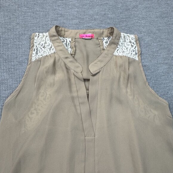 Not Forever Semi-Sheer Beige Lace Accent Sleeveless Blouse Lightweight Size M - Picture 5 of 12